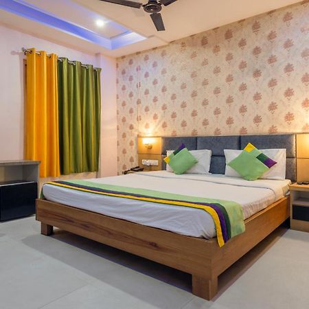 Treebo Shakuntalam, Near Lucknow Airport Hotel Екстериор снимка