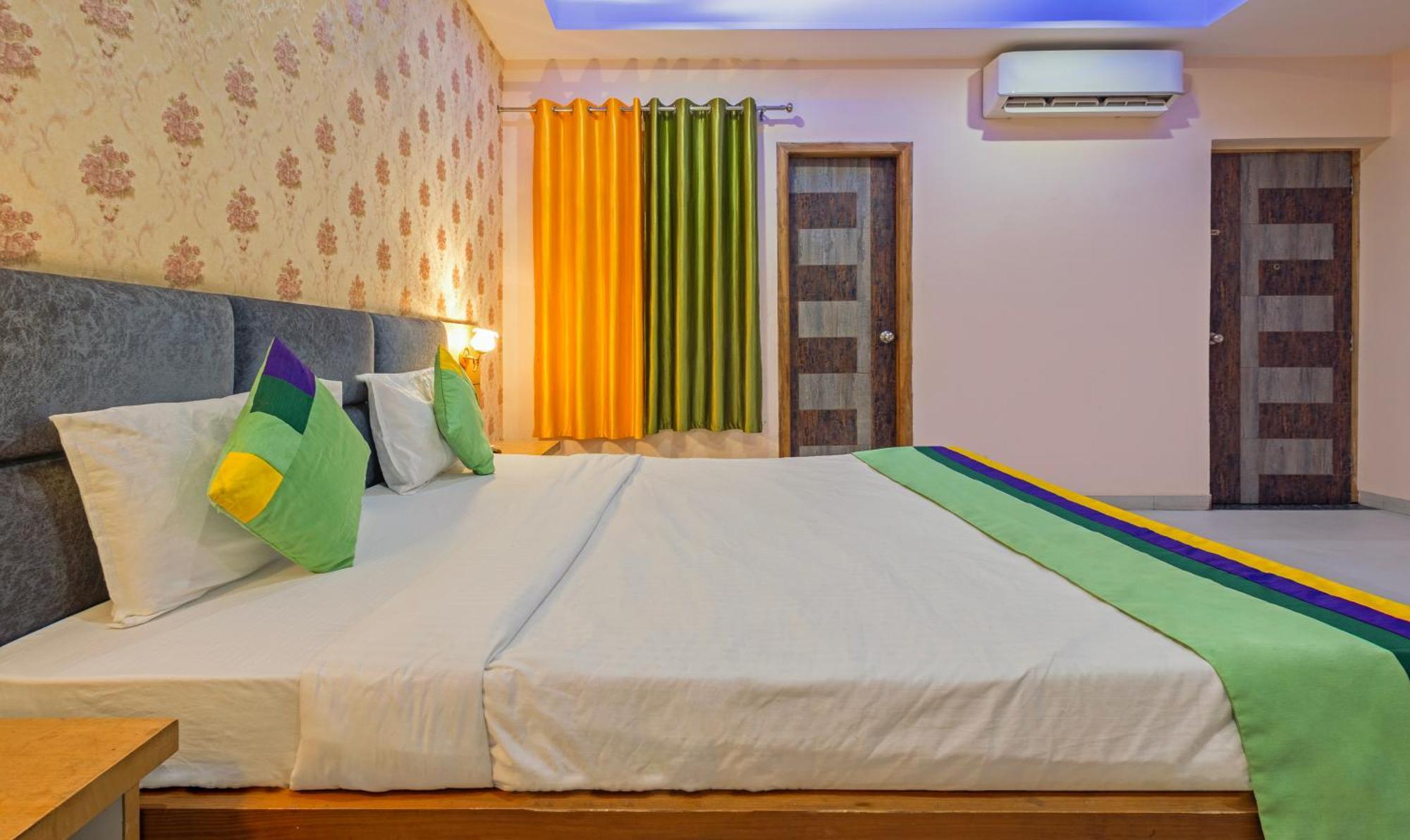 Treebo Shakuntalam, Near Lucknow Airport Hotel Екстериор снимка
